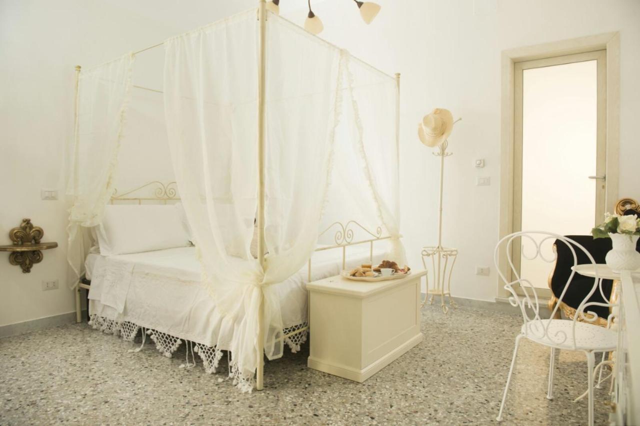 Dimora Cappuccini Guest House Cisternino Kültér fotó